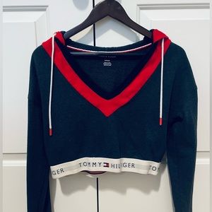 ❤️ Tommy Hilfiger Crop Top ❤️